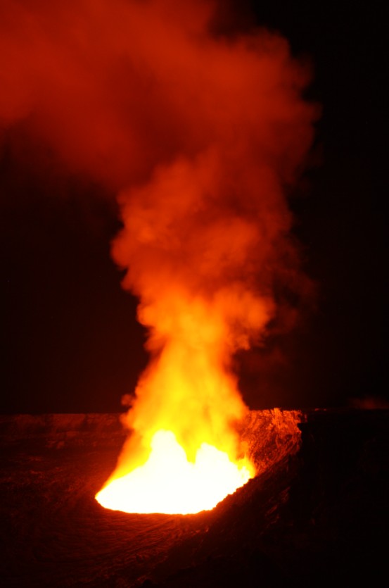 Lac de lave du volcan